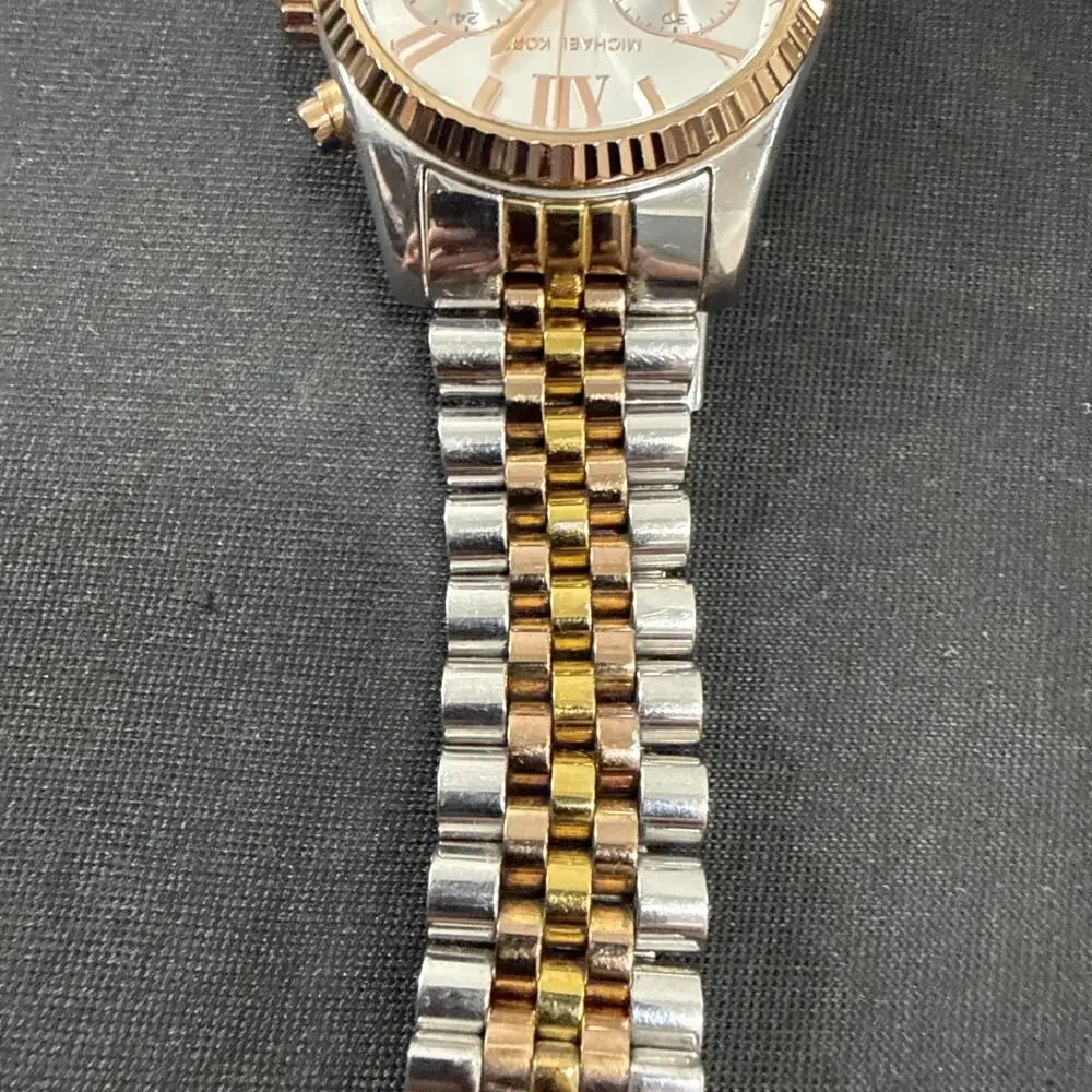 MICHAEL KORS WOMENS LEXINGTON TRI-TONE CHRONOGRAPH MK-5735 NEW BATTERY!!!